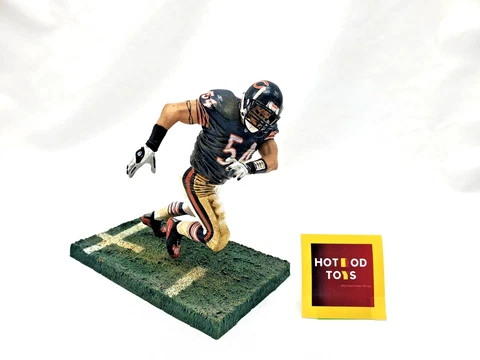 Legend BRIAN URLACHER McFarlane 2004 SERIES 9 NFL Chicago Bears "muddy field" Cover