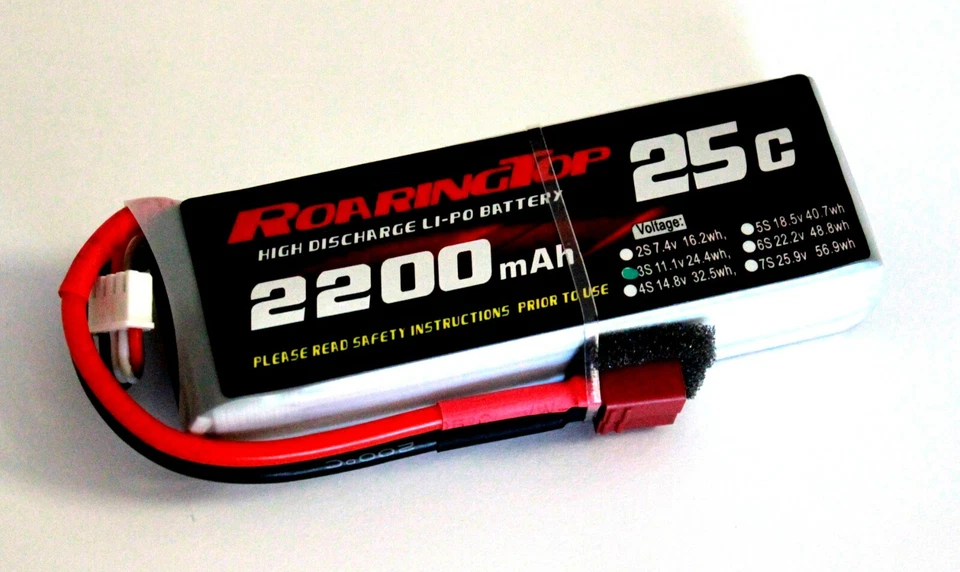 RoaringTop LiPo Battery 25C 2200mAh 3S 11.1V with Deans Plug - Image 1 of 1