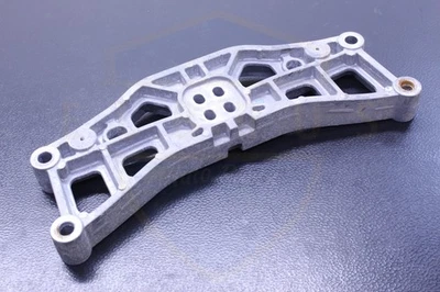 2011 - 2023 DODGE CHALLENGER 3.6L RWD TRANSMISSION SUPPORT MOUNT BRACKET OEM - Image 1 of 4