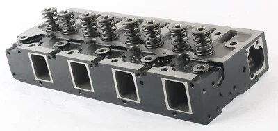 Nuevo conjunto de culata Yanmar 129E01-11710 Foto 1 de 3