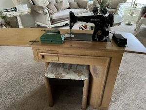 Refurbished Vintage Singer 201-2 Sewing Machine In Art Deco Cabinet W Accessries - Picture 1 of 8