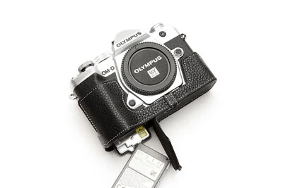Real Leather Half Camera Case Bag Cover for Olympus OM-D E-M5 EM5 Mark iii M3 - Image 1 of 4