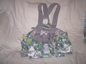 Boy Camo Hunting Vest Seat Cushion Game Bag Camo Game Vest Orange Flag Bird Vest - Picture 1 of 6