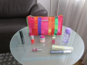 top-schönes-Beauty-Paket - viele schöne Artikel von Clinique - (II) - Bild 1 von 10