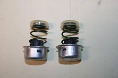 2 x Chassis-Lagerung, Chassisfedern - für Plattenspieler Dual 1010 - Bild 1 von 2