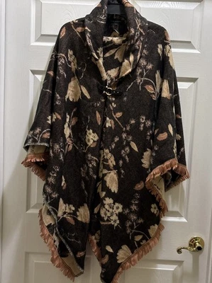 Borla de corbata frontal Marc New York para mujer marrón y crema con estampado floral tejido suave Foto 1 de 4