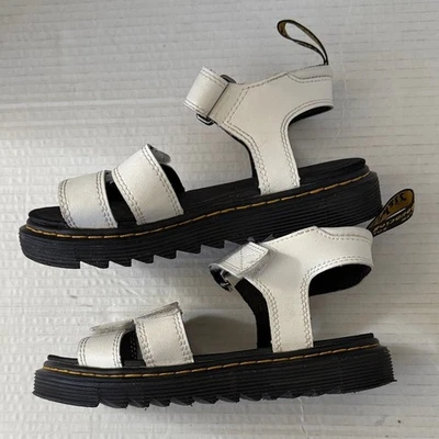 Dr. Martens Girls Klaire Leather Strap Sandal Size 1 Youth White Chunky Platform - Image 1 of 4