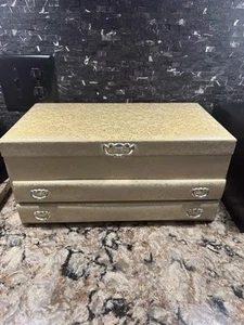 Large MCM Gold Lady Buxton USA Jewelry Box Vinyl Vintage Trinket 2- Drawer Chest - Picture 1 of 13