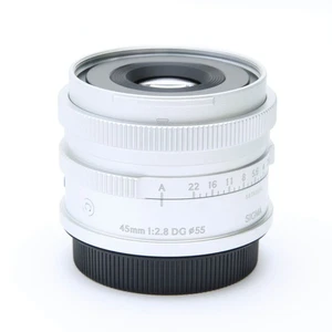 SIGMA 45mm F/2.8 DG Contemporary (for L mount) Silver #322 -Near Mint- - Picture 1 of 12