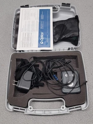 Faro radiante con cable Q-Optics para lupa LED dental con kit de estuche y batería - Imagen 1 de 4