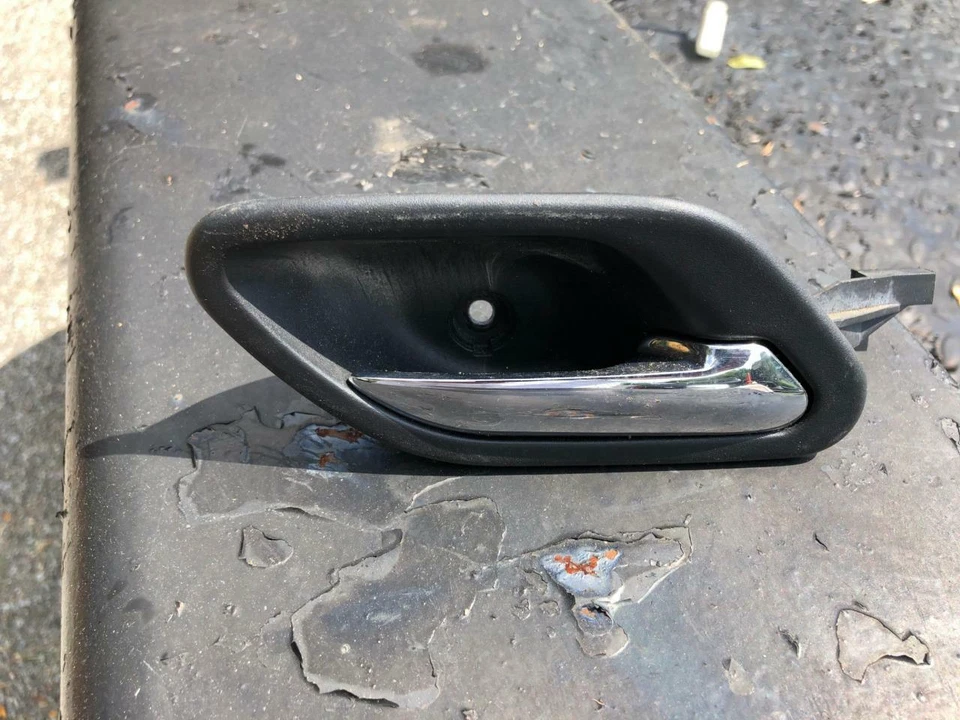 Manija de puerta interior trasera derecha OEM BMW E38 740iL 750iL 1995-2001 Foto 1 de 1