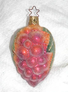 Inge Glass Frosted Red Grapes Christmas Ornament - Sugared German Glass Bunch - Picture 1 of 7