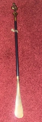 Cuerno de zapato temático de fútbol de colección vintage aproximadamente 21 pulgadas como está Foto 1 de 2