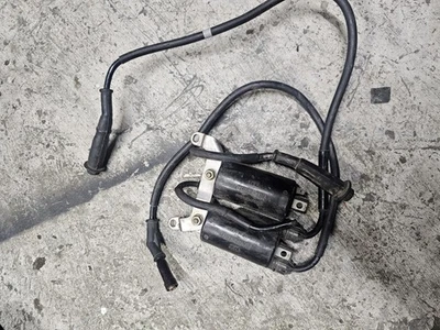 HONDA 84 85 86 1985 VF700C MAGNA 700 IGNITION COILS COIL SPARK PLUG PAIR ASSY - Image 1 of 4