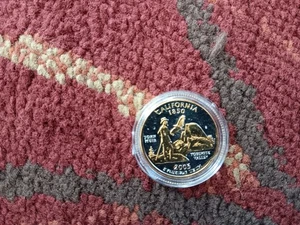 👈US MINT STATE QUARTERS 1999-2008 GOLD INLAY HIGHLIGHTED CLAD BU 50 COIN SET - Picture 1 of 8