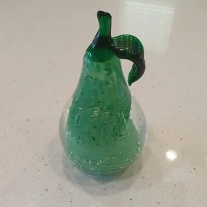 Lenox Vintage Green Pear "Luscious Splender" Handblown Glass Paperweight Fruit - Picture 1 of 6