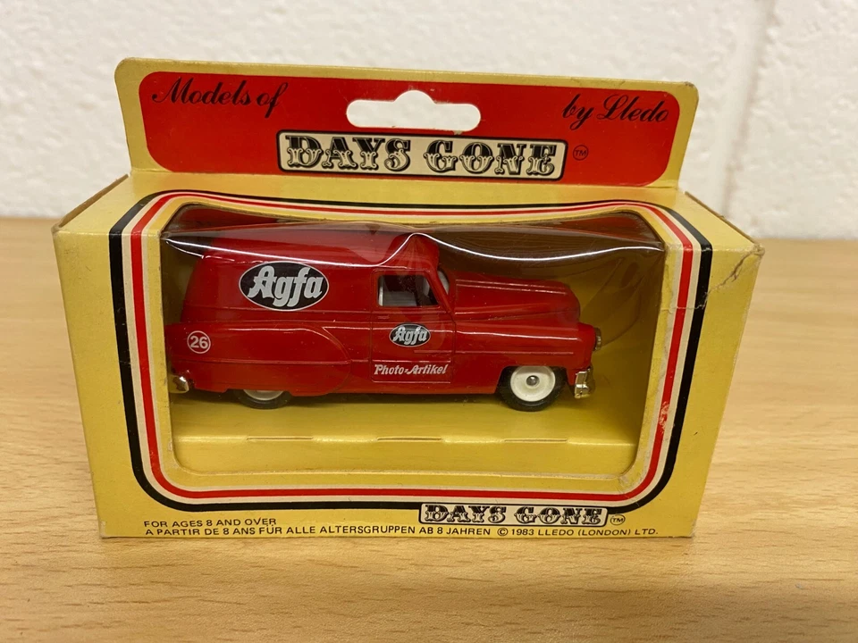 Lledo Days Gone 1953 Pontiac Delivery Van Agfa Films, Boxed — 第 1/4 张图片