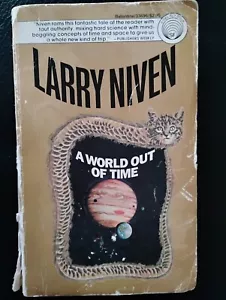 A World Out of Time by Larry Niven Del Rey 1988 ISBN 0345336968 - Picture 1 of 3