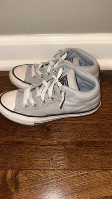匡威 Converse All Stars Mid Top 灰色白色运动鞋 初中鞋 男女通用 尺码 12 好 — 第 1/4 张图片