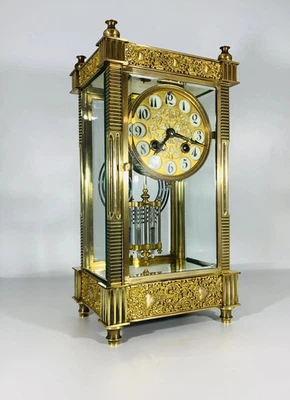 Impresionante reloj francés grande de latón dorado de cuatro cristales del siglo XIX (c.1895) Foto 1 de 4