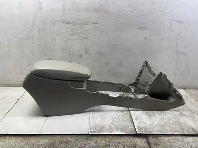 Toyota Camry LE 2010 consola central de piso y reposabrazos OEM+ Foto 1 de 4