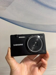 Samsung MV800 Flip-out Touch Screen Vlog Compact Digital Camera 16MP - Picture 1 of 12