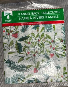 Thin Vinyl Tablecloth 52" x 70" Rectangle Christmas Leaves & Berries - Picture 1 of 15