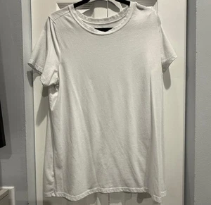 Torrid size 1 Classic Fit Top - Picture 1 of 3