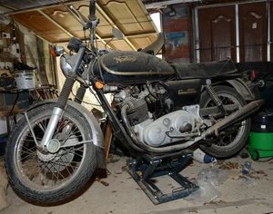 Norton Commando 850 Mk2 Project - Picture 1 of 7