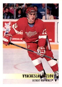 1994-95 Topps Premier #145 Vyacheslav Kozlov - Picture 1 of 2