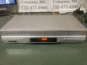 Toshiba SD-V393 DVD VCR Combo Player - NO REMOTE - Picture 1 of 6