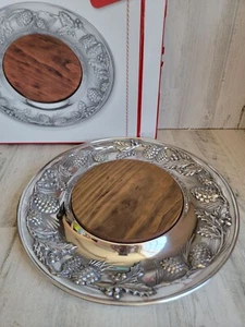 Lenox NEW holiday Pinecone Holly cheese board wood insert Xmas home - Picture 1 of 9