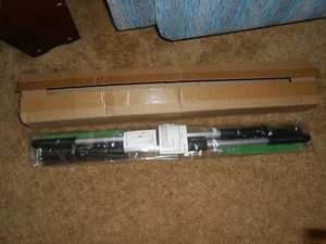 Telescopic 4 Ft Microfiber Window Scrubber With Squeegee Set of 2 NEW - Picture 1 of 2