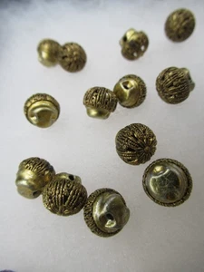 Vintage Lot 17 pressed brass filigree small round buttons .25" ornate - Picture 1 of 4
