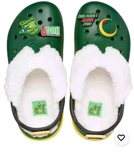 NWT Crocs Lined Elf Classic Clog M10/W12 Santa Movie Christmas Unisex Fur - Picture 1 of 5