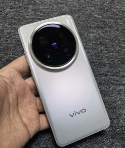 vivo x200Pro 16+512GB CN Version White 6000mAh Dual SIM gsm network Unlocked - Photo 1 sur 6