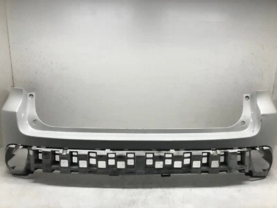 Capa de para-choque traseiro Toyota Highlander branca 2014-2018 52159-0E060 fabricante de equipamento original - Imagem 1 de 4