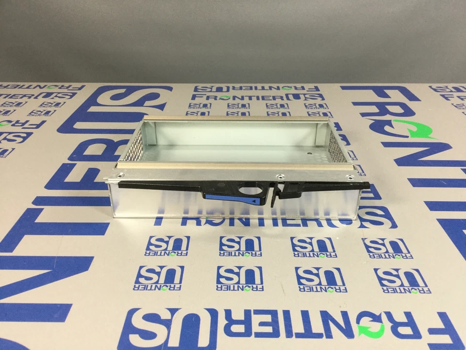 Enchimento em branco IBM DS4243 2857-003 IOM 82059-08 45E8640 111-00732 - Imagem 1 de 1