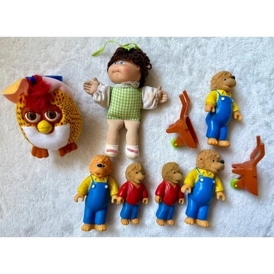 Vintage McDonald's Toys Lot Furby 1998 Cabbage Patch 1994 Berenstain Bears 1986 - Image 1 of 4