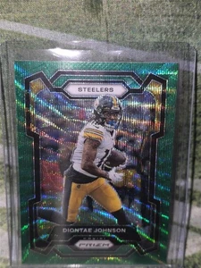 DIONTAE JOHNSON #247 2023 PANINI PRIZM STEELERS GREEN WAVE - Foto 1 di 2