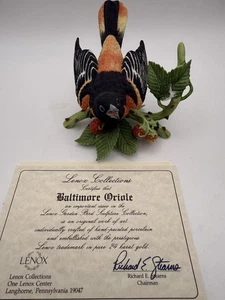 Statuina Lenox Baltimore Oriole Bird con bacche 1990 fine porcellana con certificato di autenticità - Foto 1 di 9