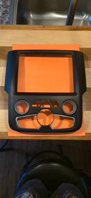 BISEL RADIO CLIMATIZADOR DODGE RAM 1500 2013-2022  Foto 1 de 3