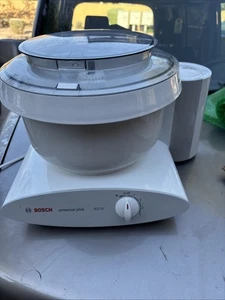 BOSCH Universal Plus Cocina 800w Mezclador MUM6N10UC/03 - Imagen 1 de 6