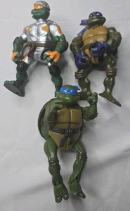 Menge 3 Teenage Mutant Ninja Turtles TMNT Actionfiguren - Bild 1 von 8