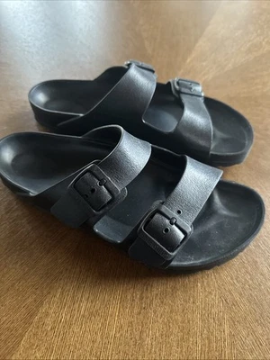 Sandalias Birkenstock Arizona para hombre negras impermeables sin cordones talla 9-9,5 EE. UU./42 EUD Foto 1 de 4