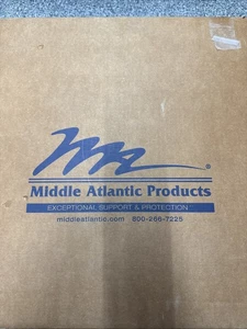Middle Atlantic Products EVFD-10 Slotted Vented Door - Afbeelding 1 van 2