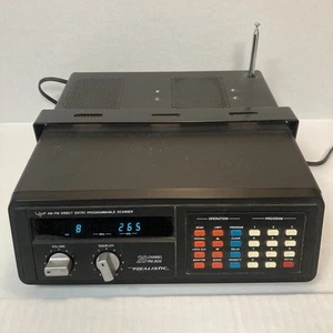 Vintage REALISTIC Scanner PRO-2020 AM/FM VHF/UHF 20 Channel Programmable Police - Zdjęcie 1 z 14