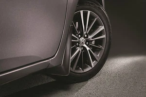 Guardabarros de barro genuinos Toyota para el Toyota Corolla 2014 - nuevos, fabricante de equipos originales - Imagen 1 de 1