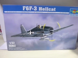 1/32 TRUMPETER MODEL AIRPLANE KIT - F6F-3 HELLCAT - Picture 1 of 2
