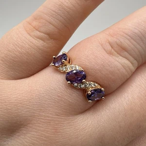 Banda Trilogía Amatista 14ct Oro Laminado Unida Sello 585RG Elegante Apilable - Imagen 1 de 8